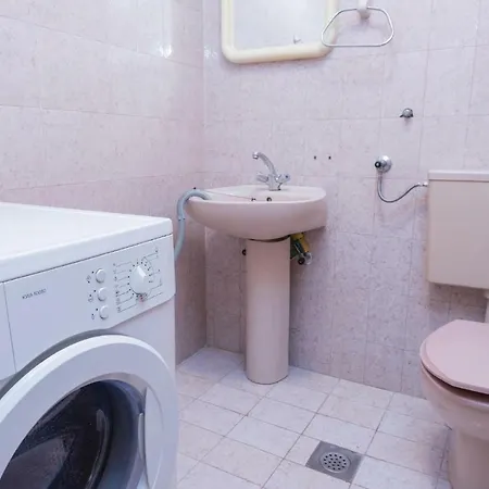 Holiday home Three-bedroom Holiday In Dingac Gornji Dingac